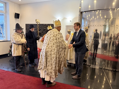 Ravenski koledniki zazveneli v Mestni hiši 6. 1. 2026 (16)
